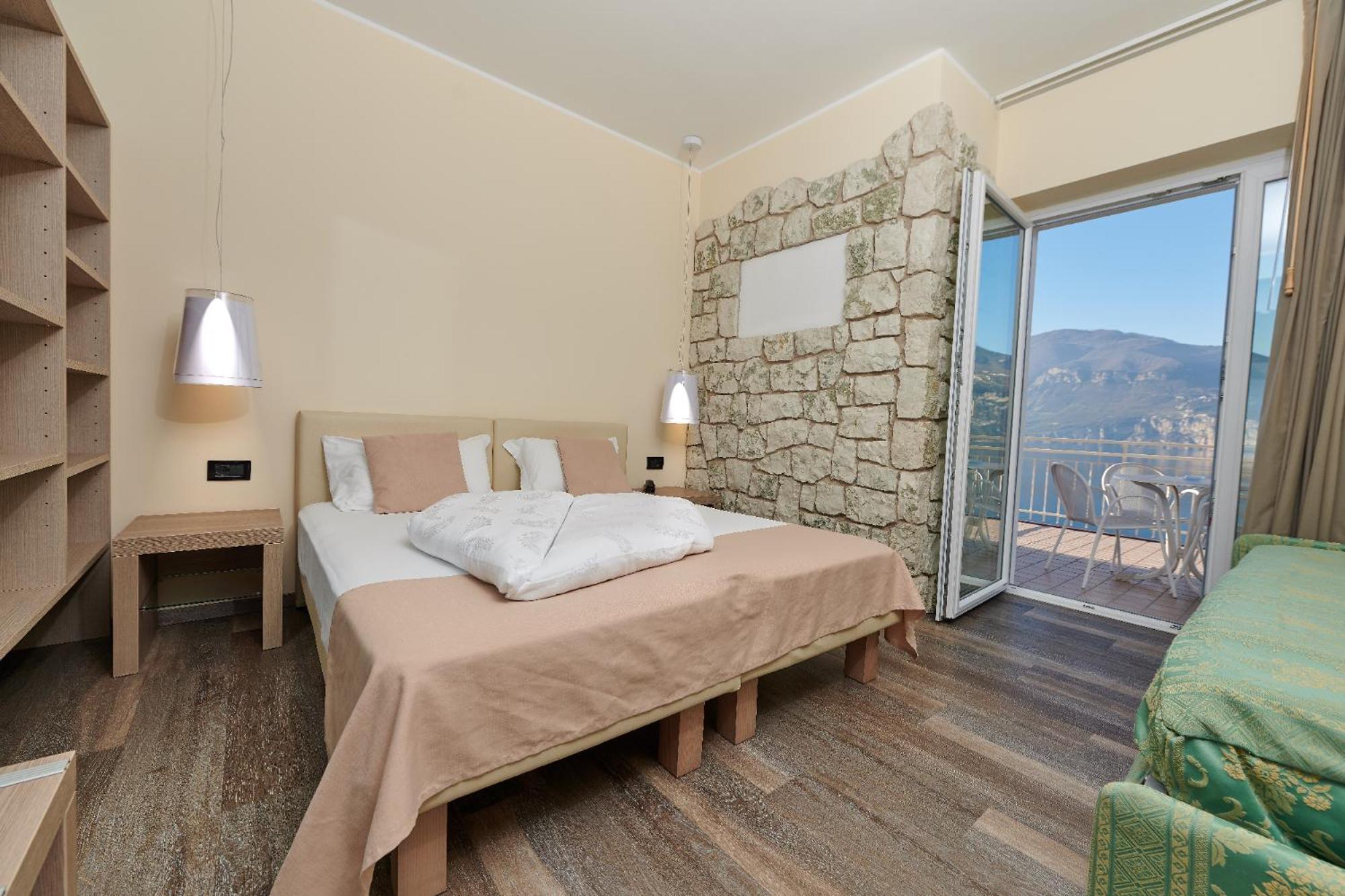 Hotel Eden Бренцоне сул Гарда Стая снимка